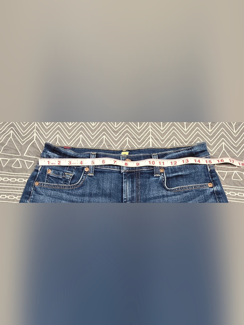 7 For All Mankind Cuffed Denim Shorts Size 26 - Picture 3 of 6
